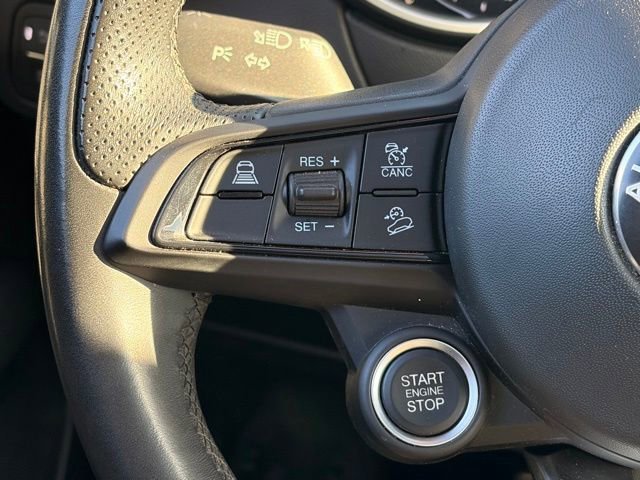 Used 2023 Alfa Romeo Stelvio Ti AWD/4WD image 12