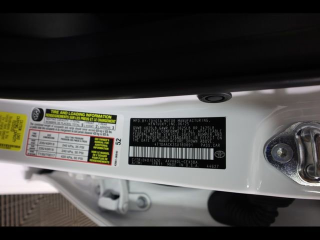 Used 2025 Toyota Camry SE w/ Convenience Package image 33