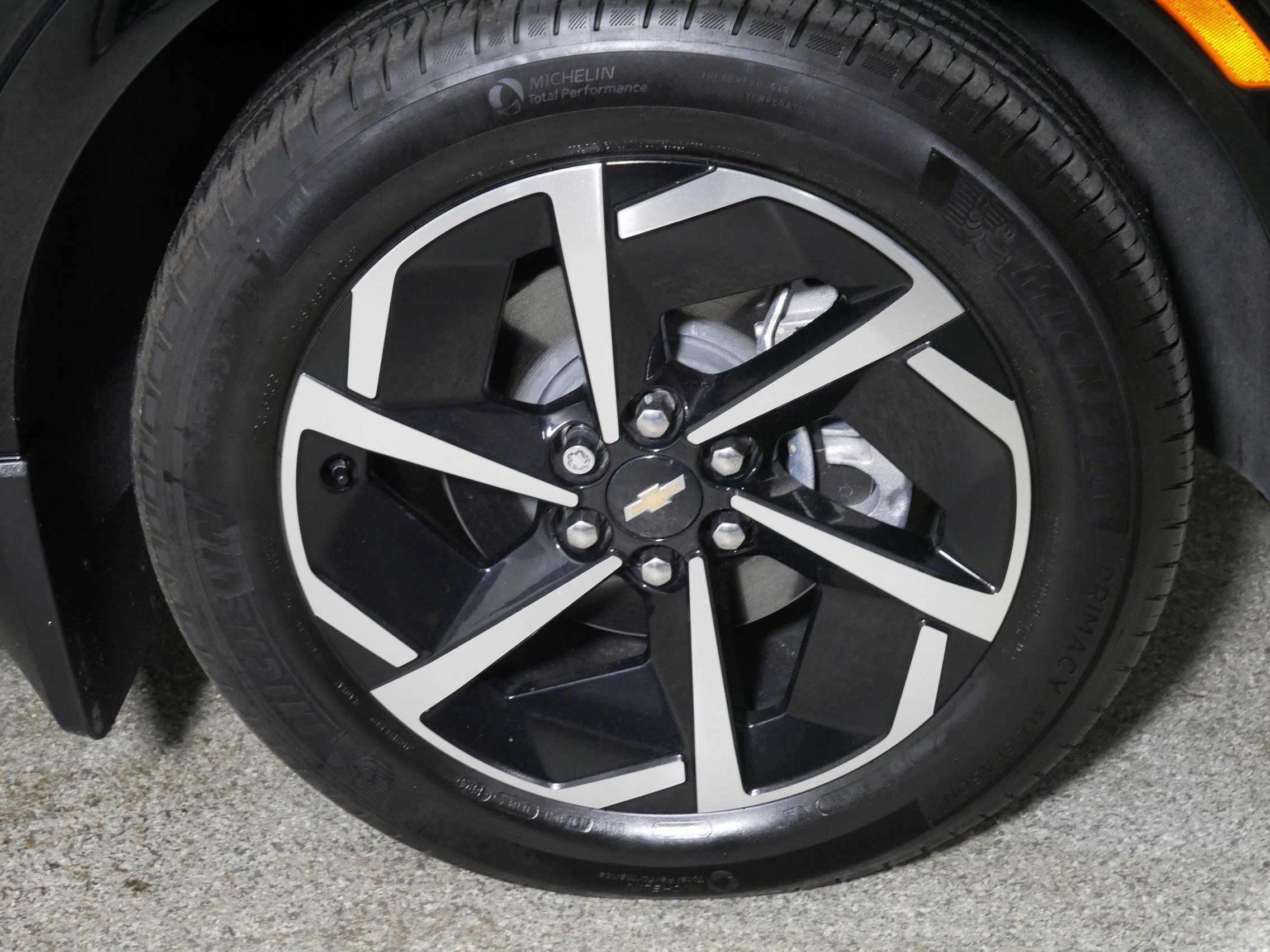 Used 2024 Chevrolet Equinox EV LT AWD/4WD image 15