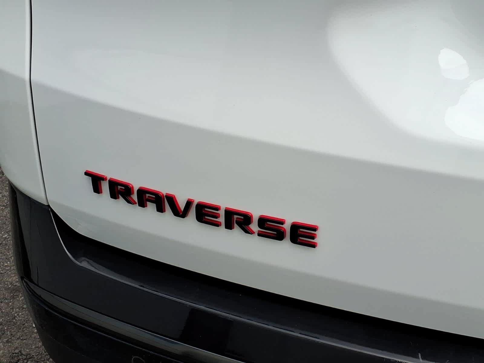 Certified 2023 Chevrolet Traverse Premier w/ Redline Edition AWD/4WD image 18