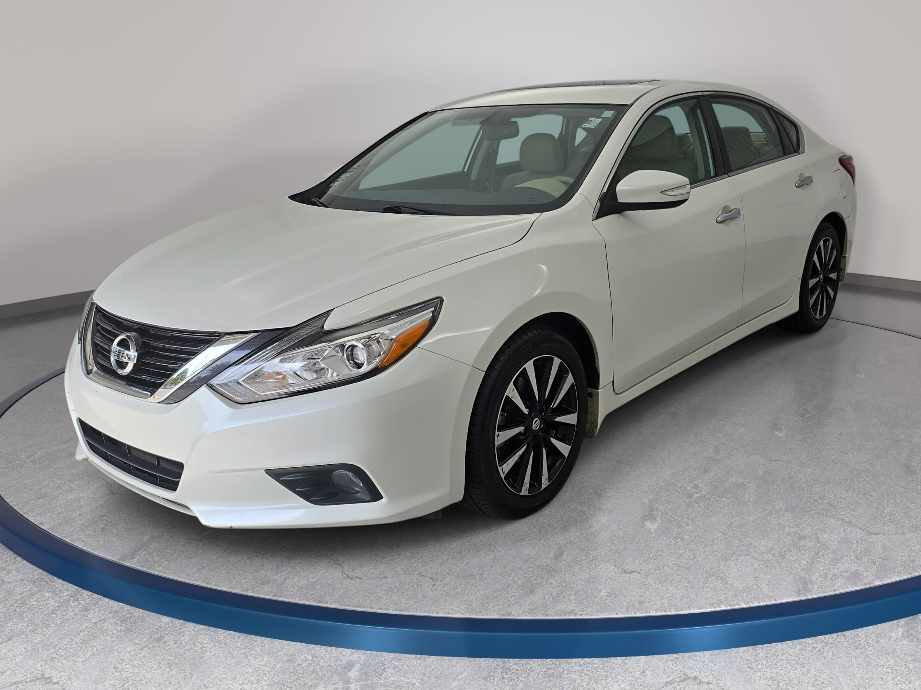 Certified 2018 Nissan Altima 2.5 SV w/ 2.5 SV Technology Package FWD image 1