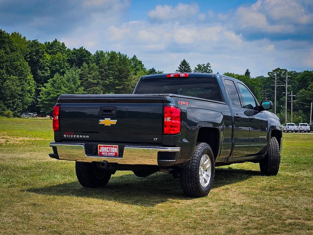 Used 2018 Chevrolet Silverado 1500 LT w/ All Star Edition AWD/4WD image 3