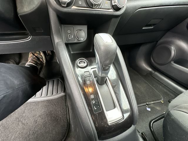 Used 2020 Nissan Kicks S image 24