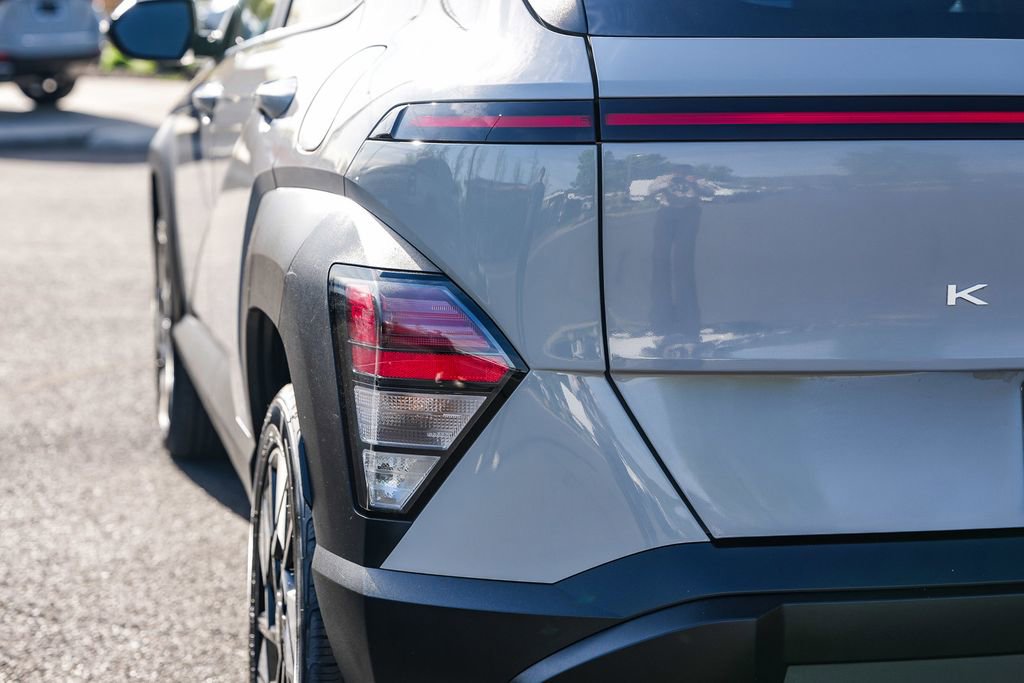 Used 2025 Hyundai Kona SEL AWD/4WD image 10