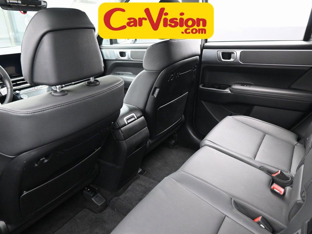 Used 2025 Hyundai Santa Fe SEL w/ Tow & Go Package image 27