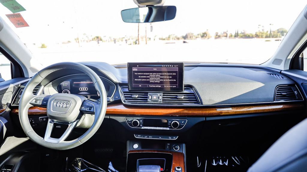 Used 2021 Audi Q5 e Premium Plus w/ Premium Plus Package image 13