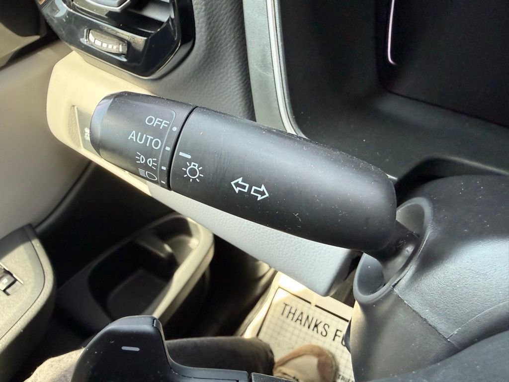 Used 2023 Honda Pilot LX image 23