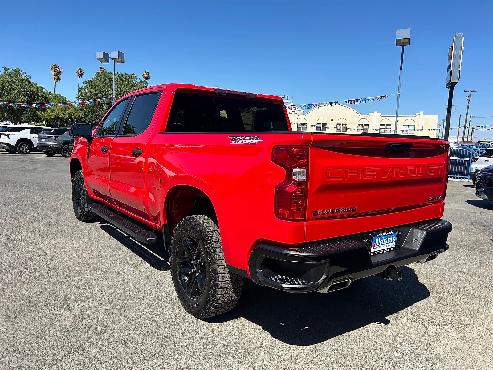 Used 2025 Chevrolet Silverado 1500 Custom Trail Boss AWD/4WD image 5