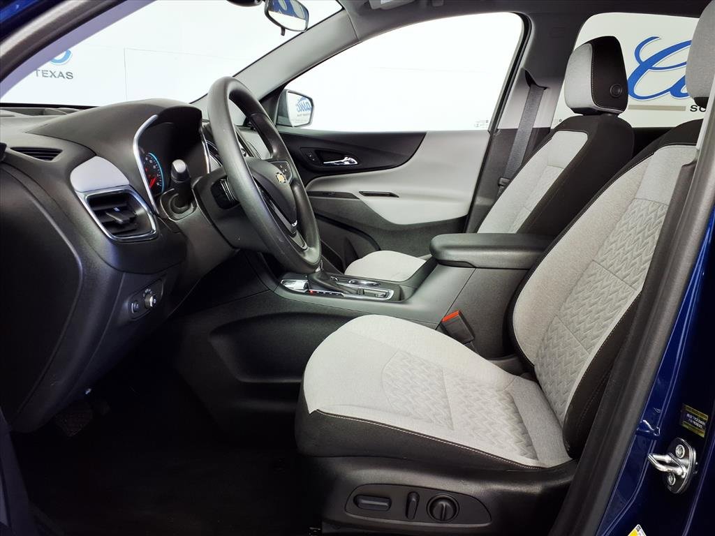 Used 2022 Chevrolet Equinox LS w/ LS Convenience Package image 8