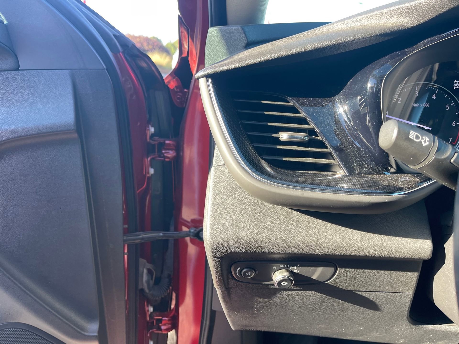 Used 2023 Buick Envision Essence w/ Sport Touring Package image 19