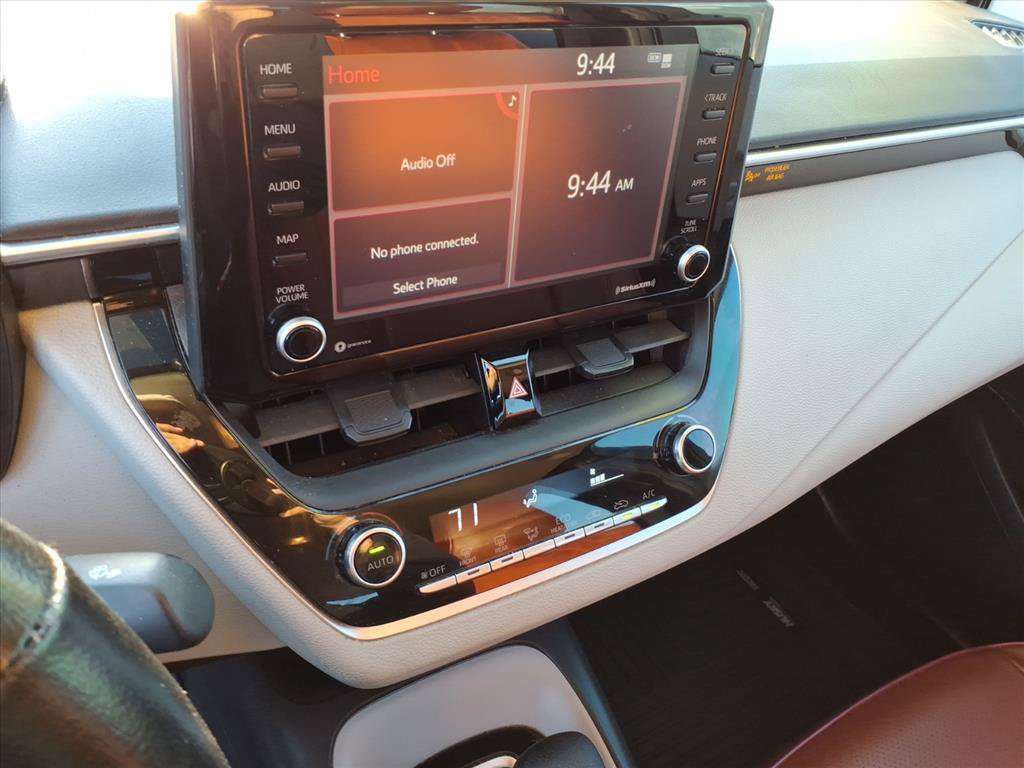 Used 2022 Toyota Corolla LE FWD image 31