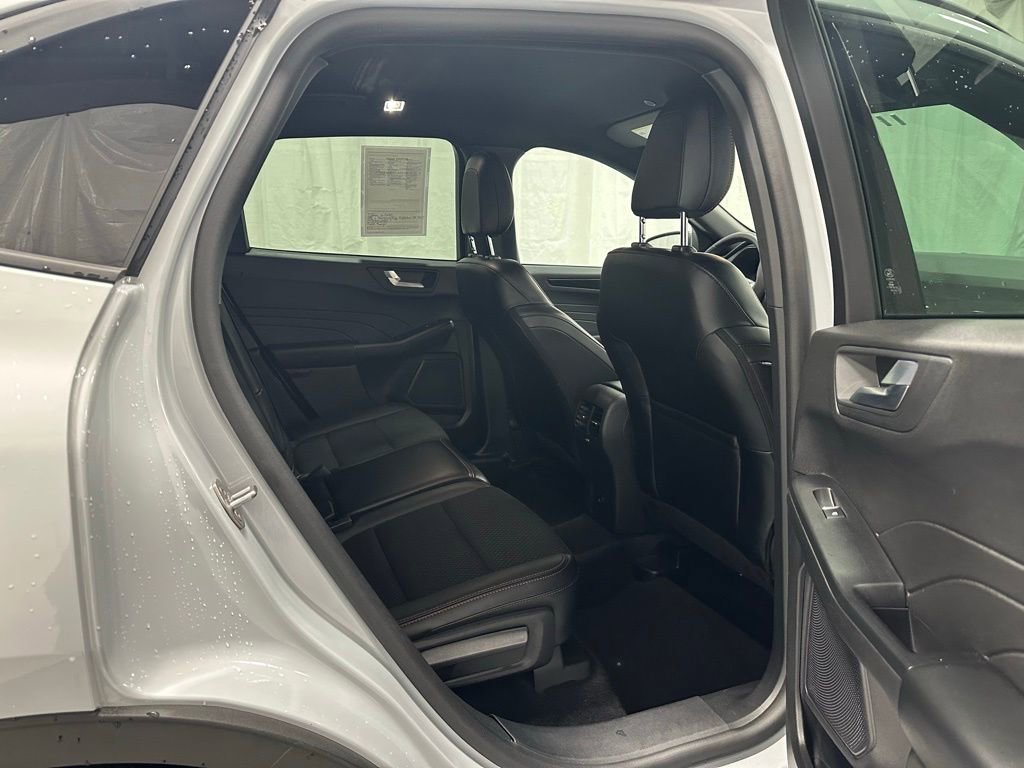 Used 2025 Ford Escape ST-Line AWD/4WD image 48