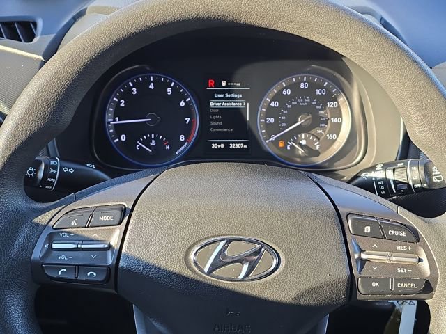 Used 2021 Hyundai Kona SE image 19