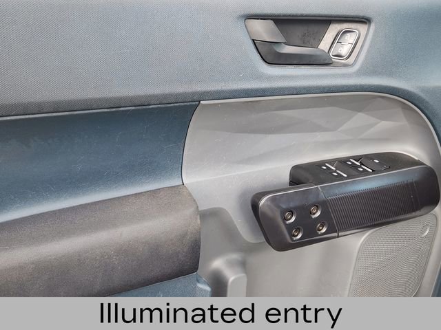 Used 2023 Ford Maverick XL image 12