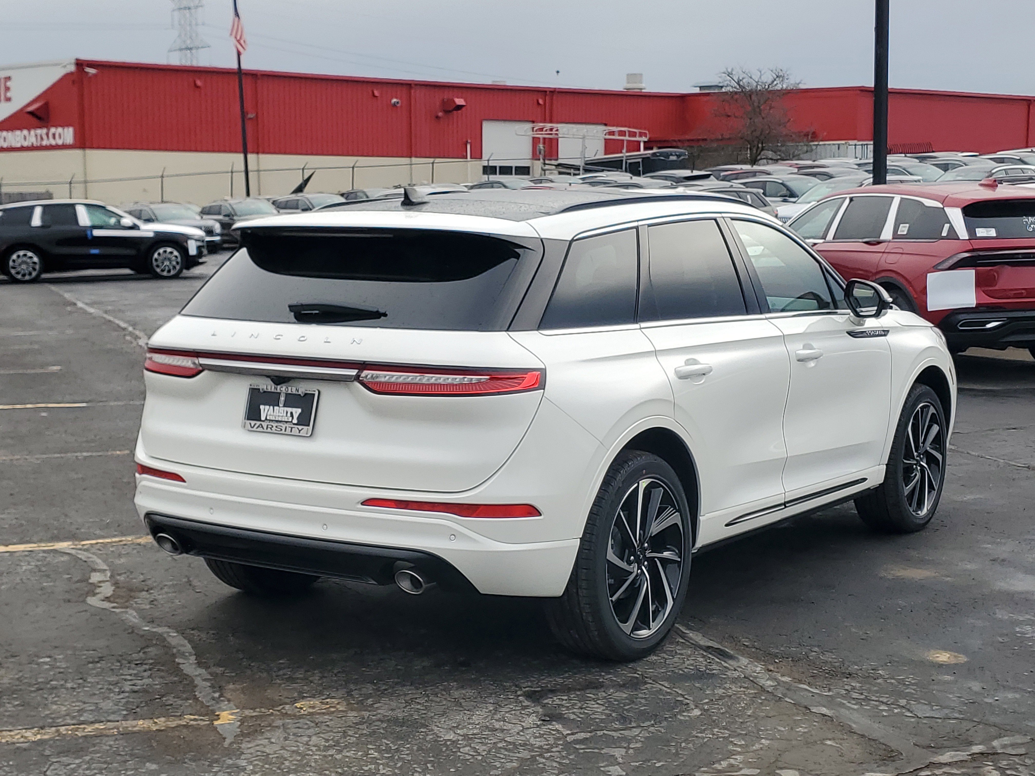 New 2026 Lincoln Corsair Grand Touring image 4