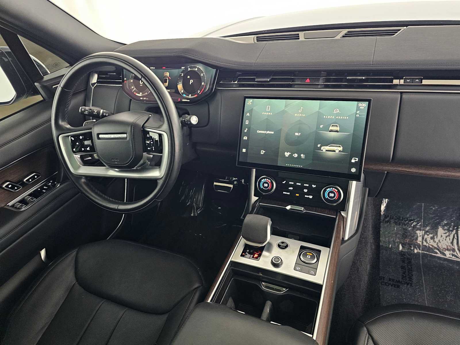 Certified 2023 Land Rover Range Rover SE AWD/4WD image 11
