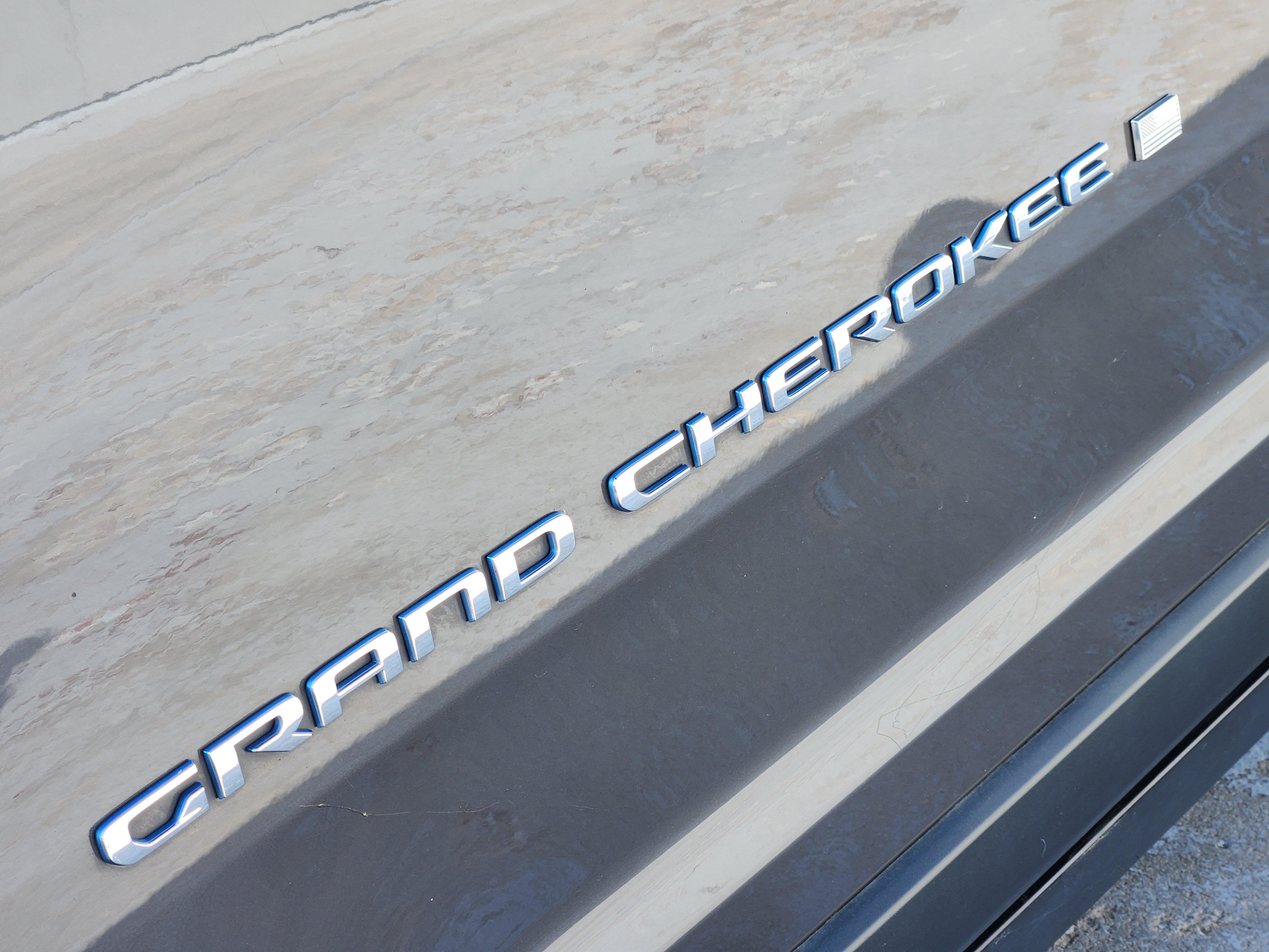 Used 2023 Jeep Grand Cherokee 4WD 4xe image 12