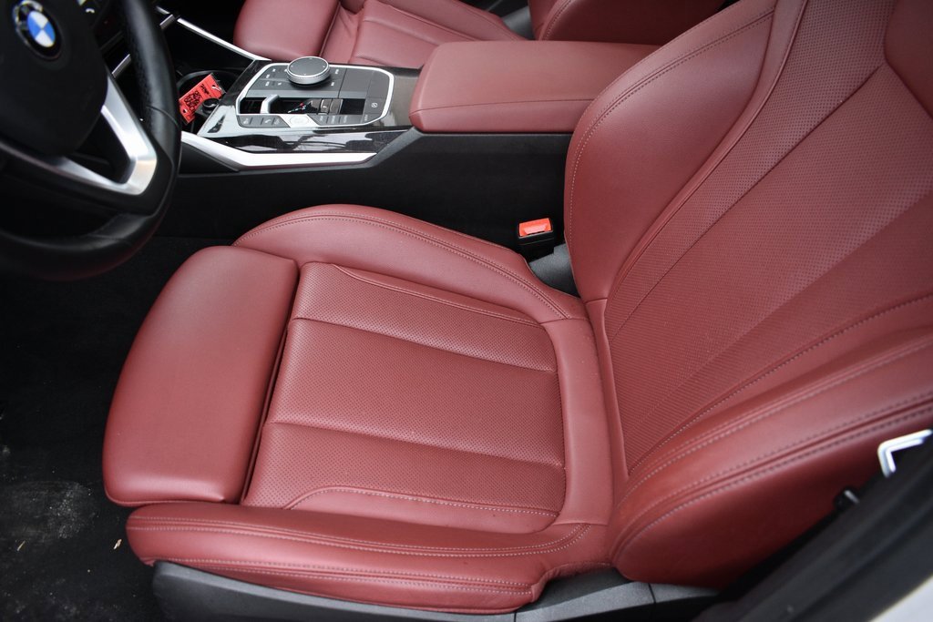 Used 2024 BMW 330i Sedan w/ Convenience Package image 12