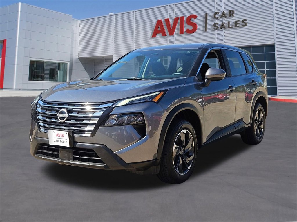 Used 2024 Nissan Rogue SV