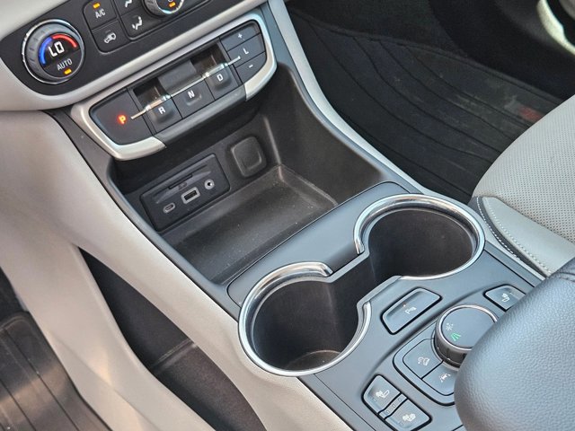 Certified 2023 GMC Terrain SLT w/ Infotainment Package II FWD image 19