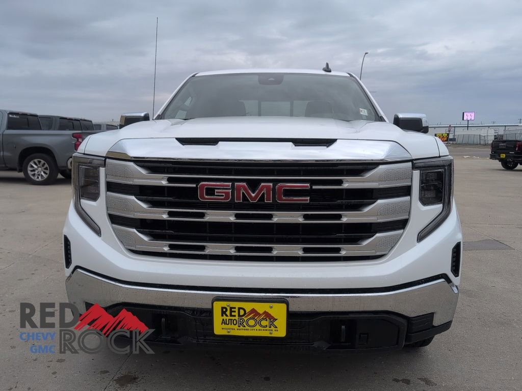 New 2025 GMC Sierra 1500 SLE image 3