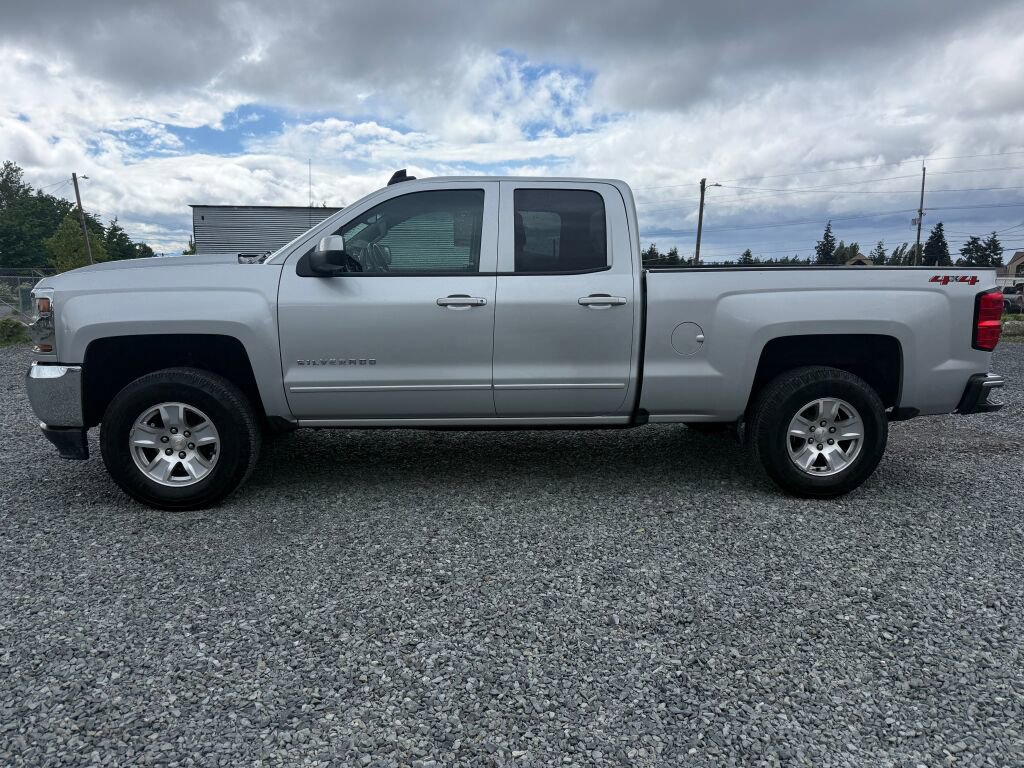 Used 2019 Chevrolet Silverado 1500 LT AWD/4WD image 2