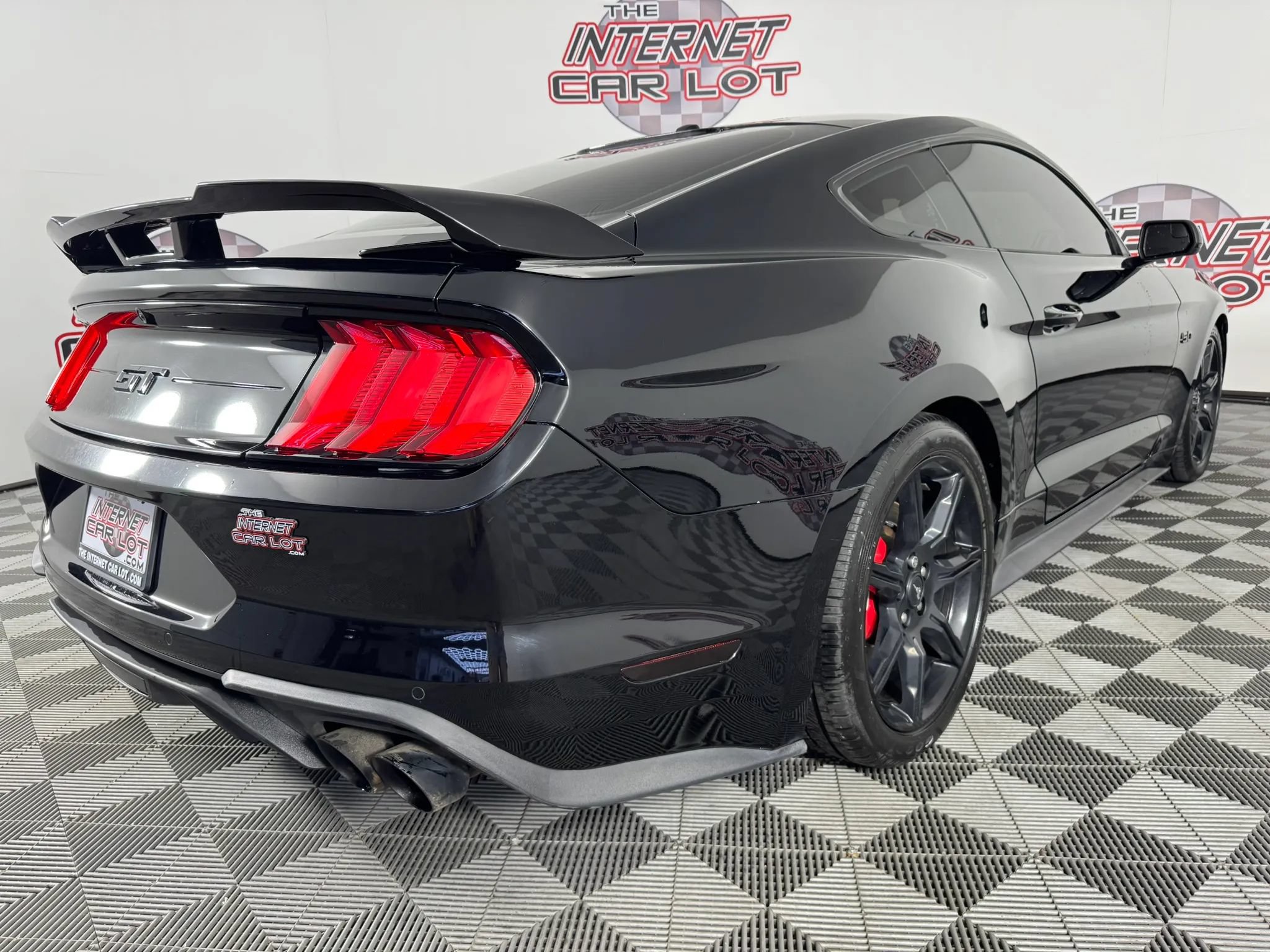 Used 2019 Ford Mustang GT Premium w/ Ford Safe & Smart Package RWD image 24