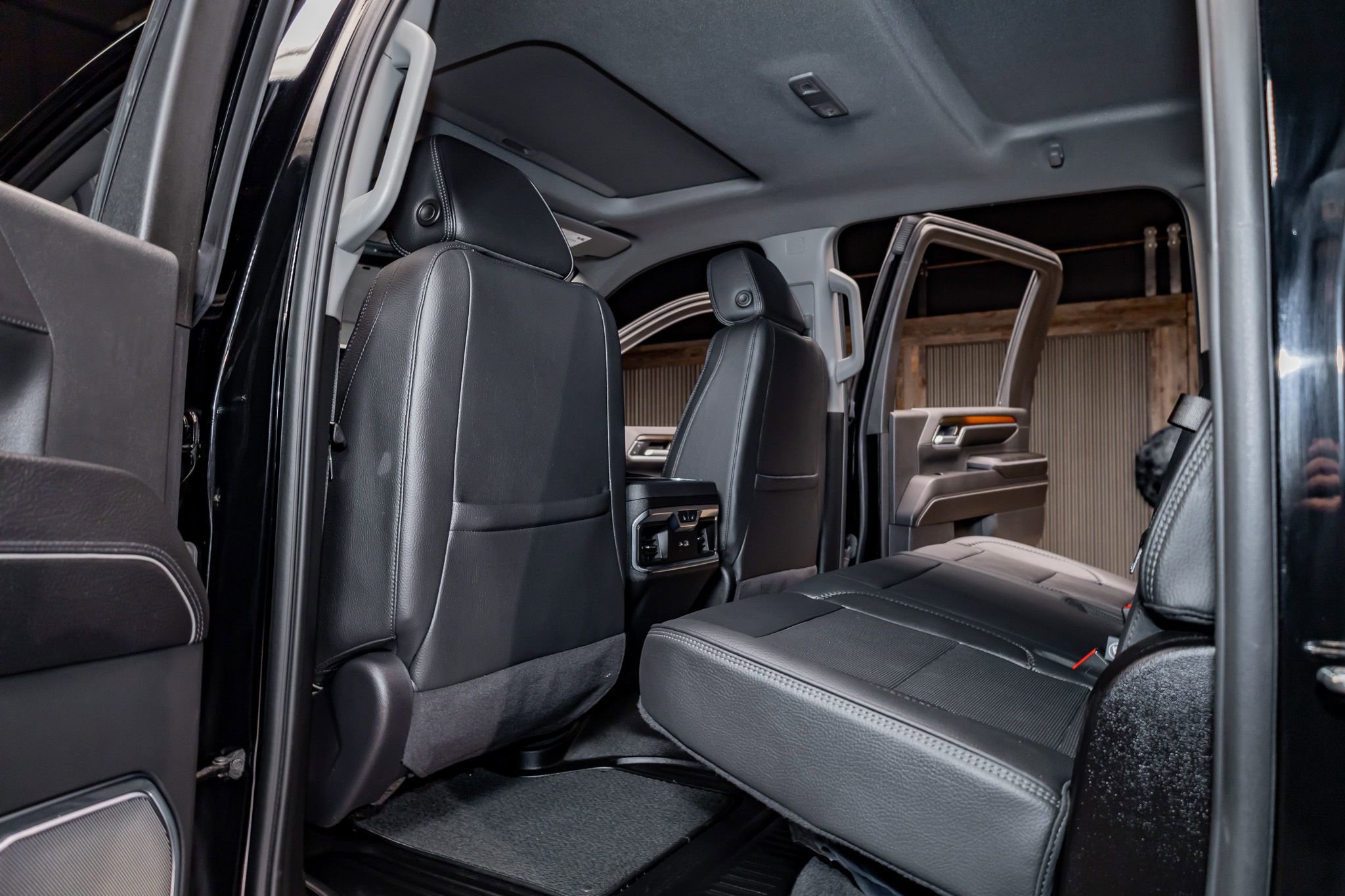 Used 2025 GMC Sierra 3500 Denali w/ Denali Reserve Package image 23