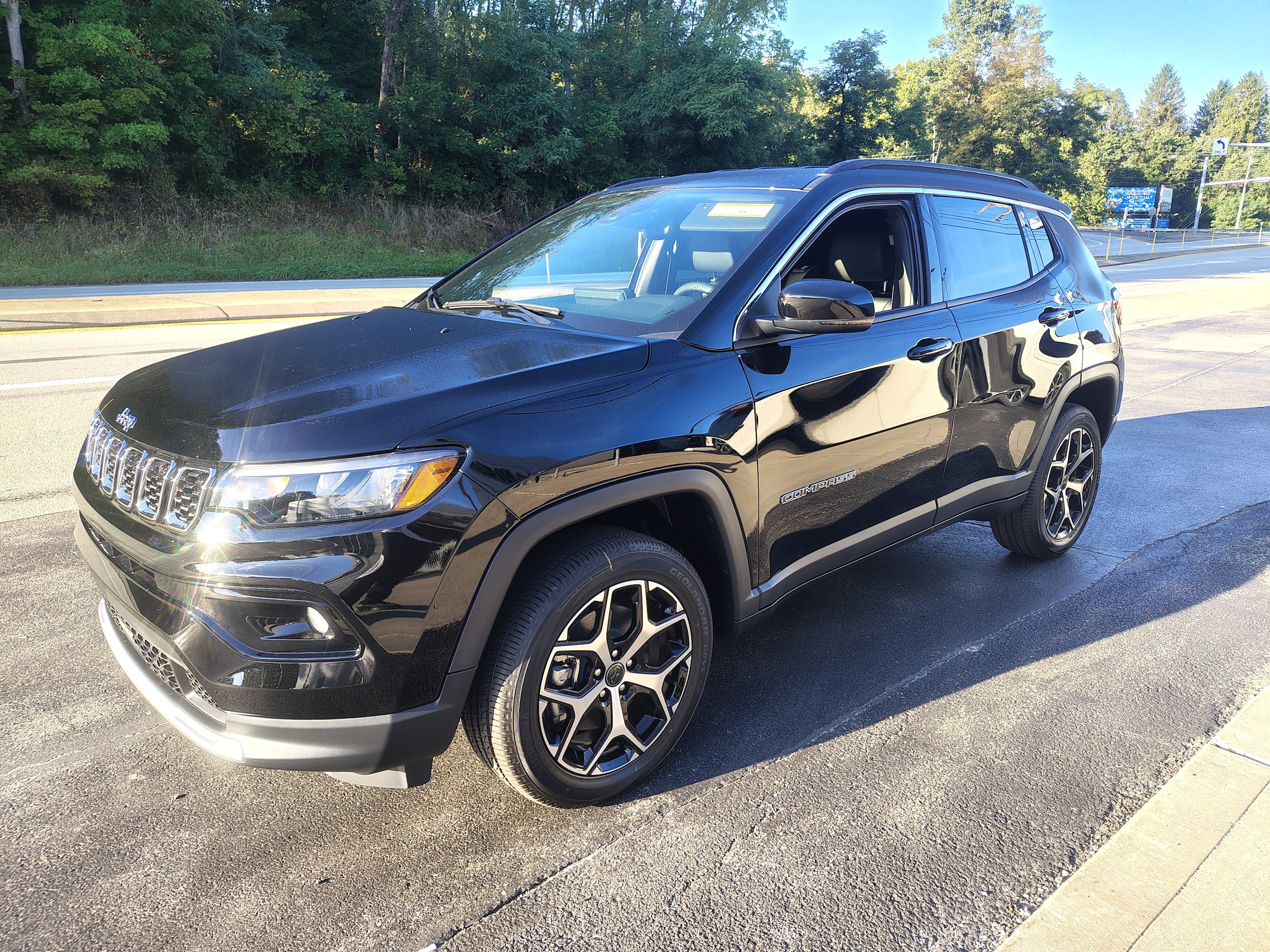 New 2026 Jeep Compass Limited AWD/4WD image 4