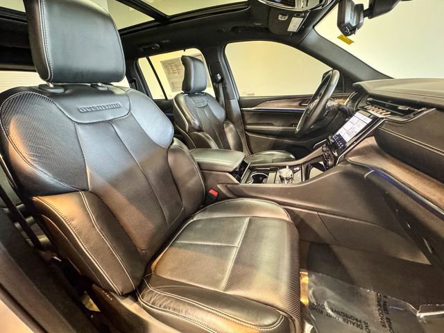 Used 2022 Jeep Grand Cherokee Overland w/ Luxury Tech Group IV image 27