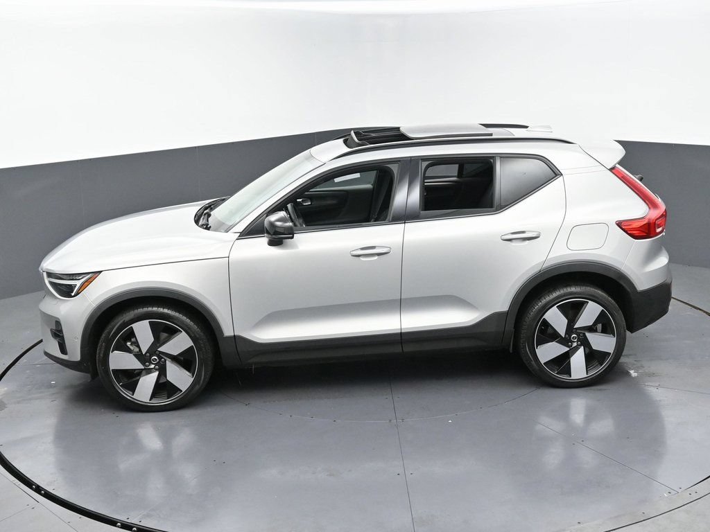 Used 2023 Volvo XC40 Recharge Ultimate w/ Protection Package Premier AWD/4WD image 48