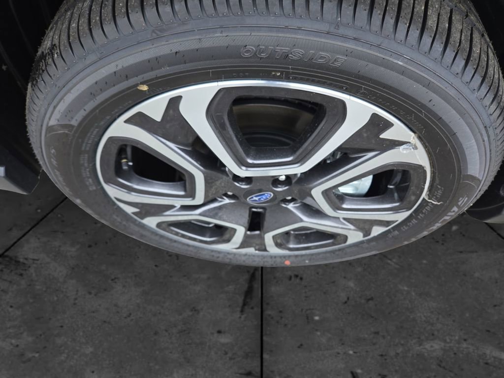 New 2025 Subaru Ascent Limited image 14