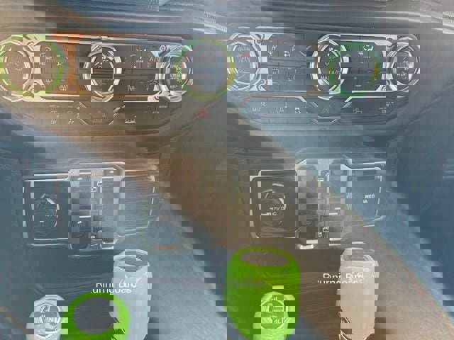 Used 2022 Jeep Gladiator Sport image 6