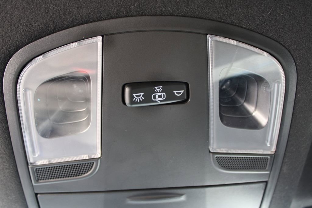 Used 2022 Hyundai Veloster N image 17