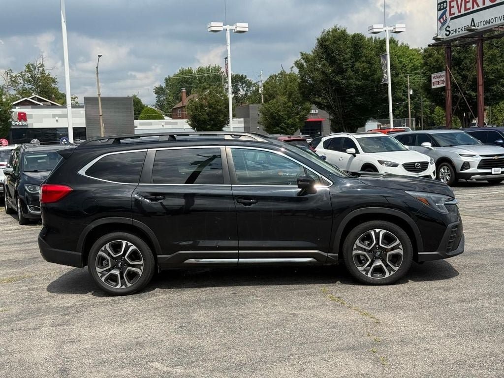 Used 2023 Subaru Ascent Limited AWD/4WD image 5