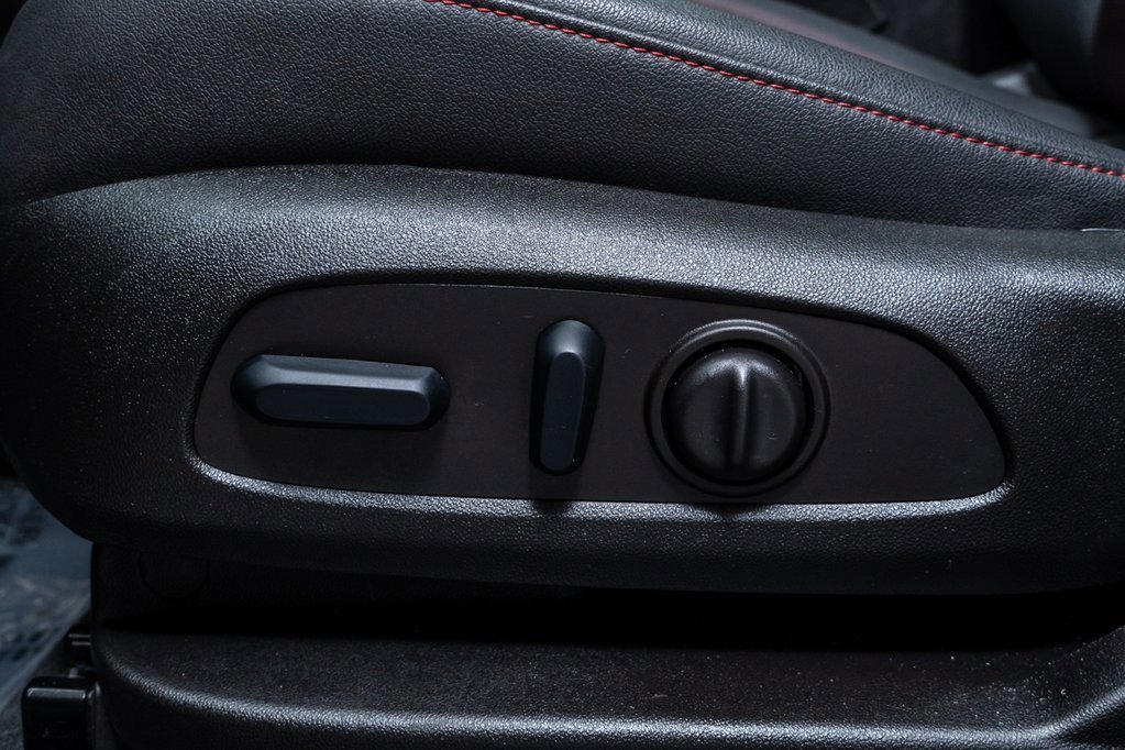 Used 2025 Chevrolet Blazer RS w/ Driver Confidence II Package image 23