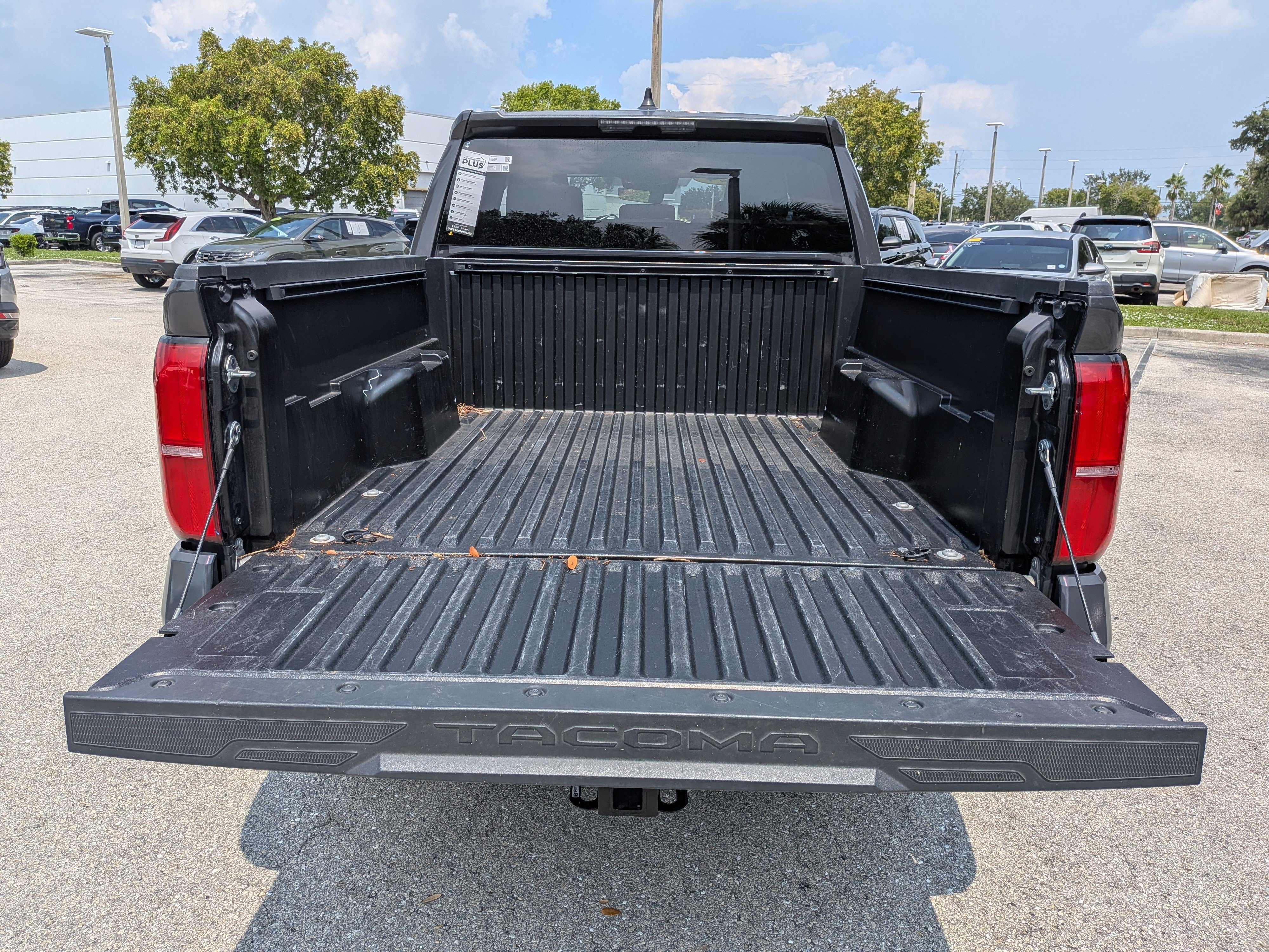 Used 2024 Toyota Tacoma SR5 AWD/4WD image 13