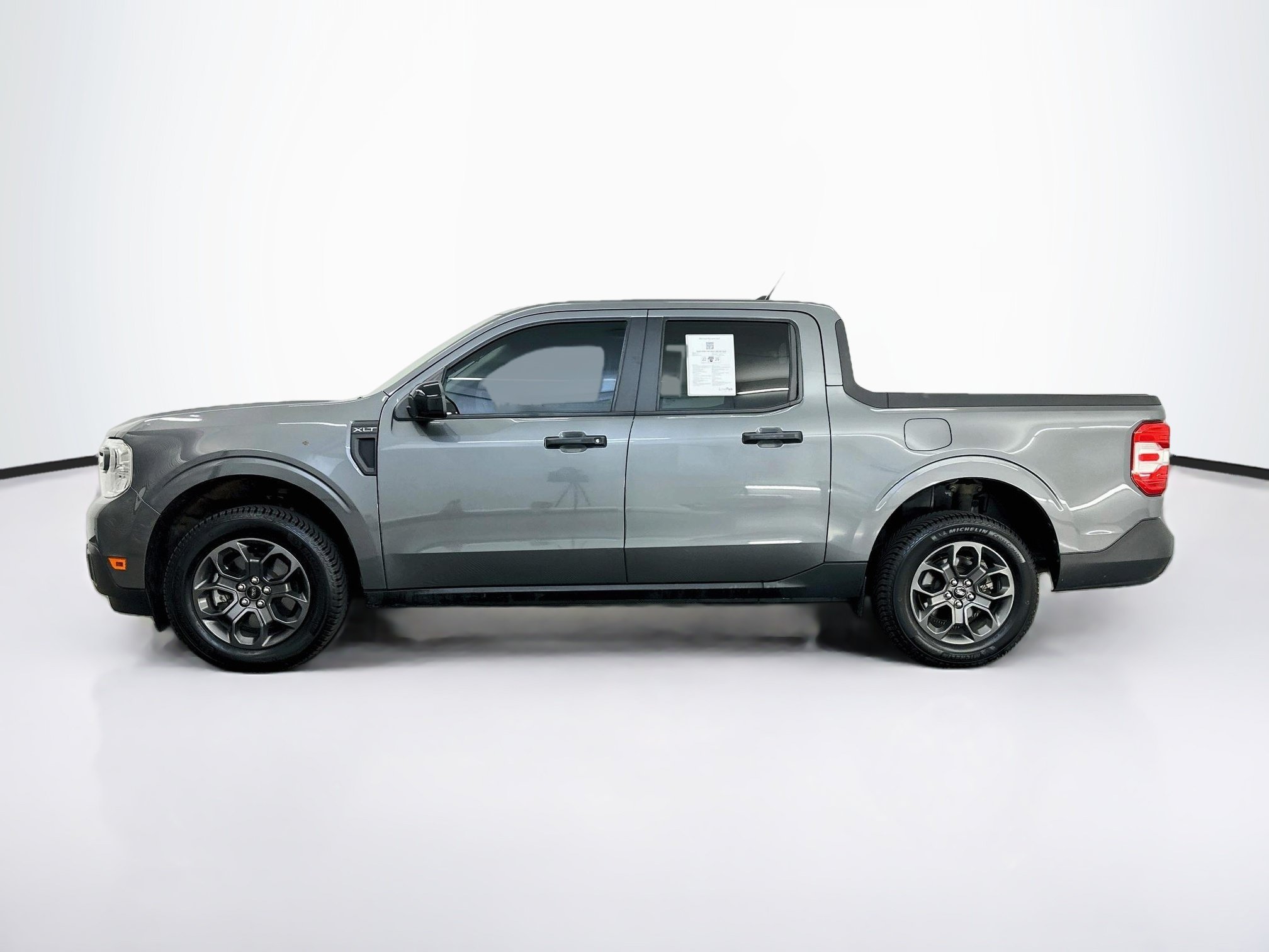 Used 2024 Ford Maverick XLT w/ XLT Luxury Package AWD/4WD image 4