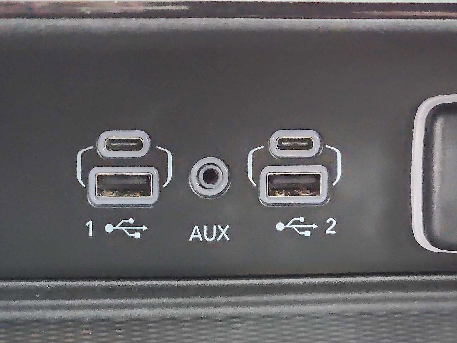 Used 2023 Jeep Grand Cherokee Altitude image 24