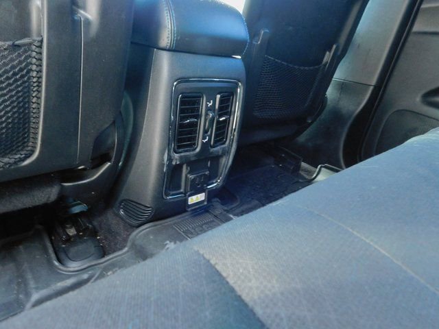Used 2019 Jeep Grand Cherokee Laredo image 23