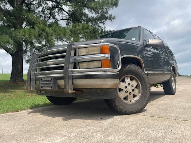 Used 1999 Chevrolet Tahoe 4WD w/ Skid Plate Pkg image 2