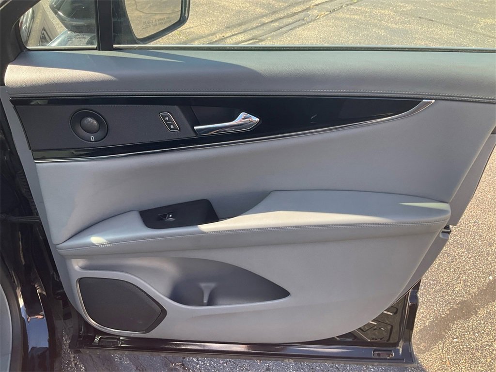 Used 2022 Lincoln Nautilus Reserve w/ Equipment Group 201A image 32