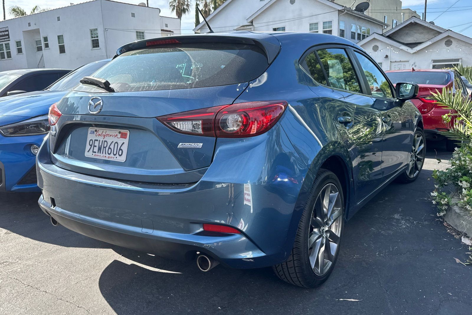 Used 2018 MAZDA MAZDA3 Touring FWD image 5