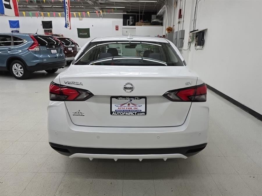 Used 2021 Nissan Versa SV image 5