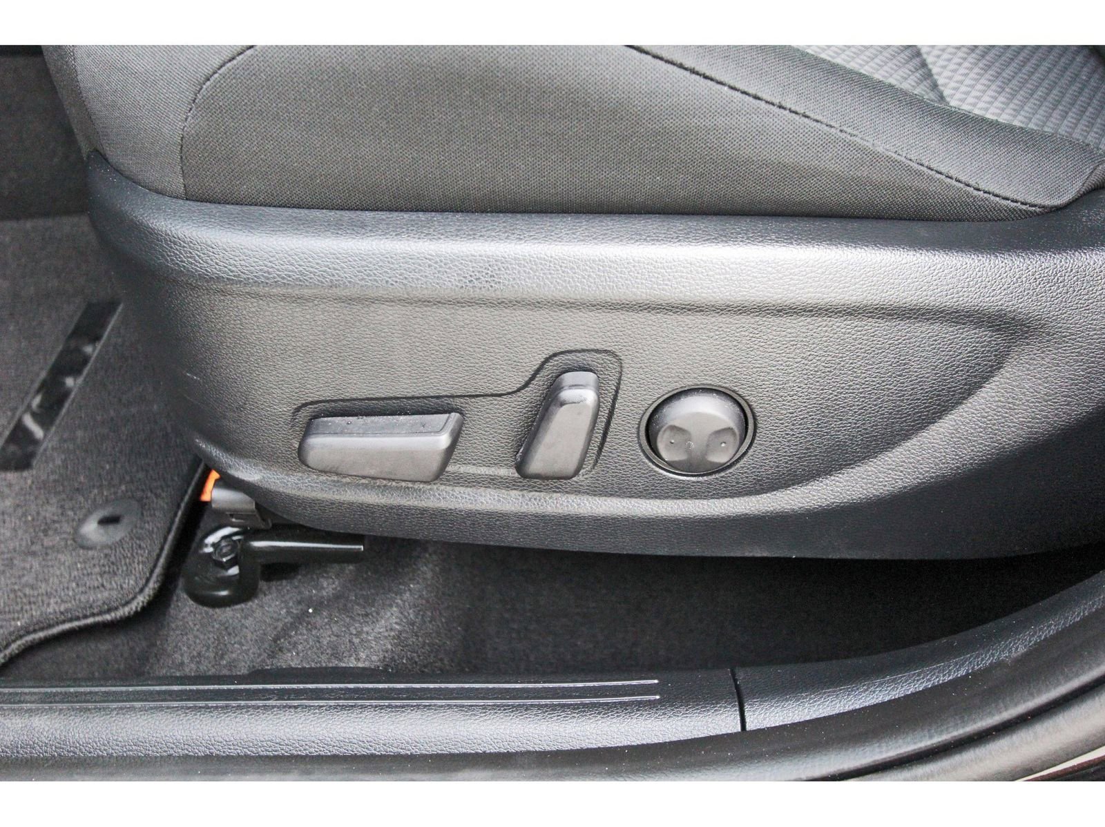 Used 2025 Kia Soul S FWD image 28