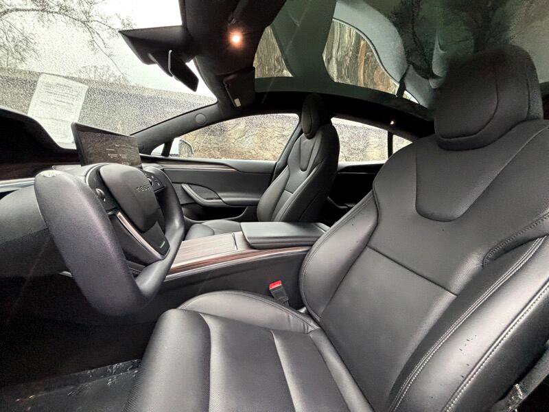 Used 2022 Tesla Model S AWD image 19