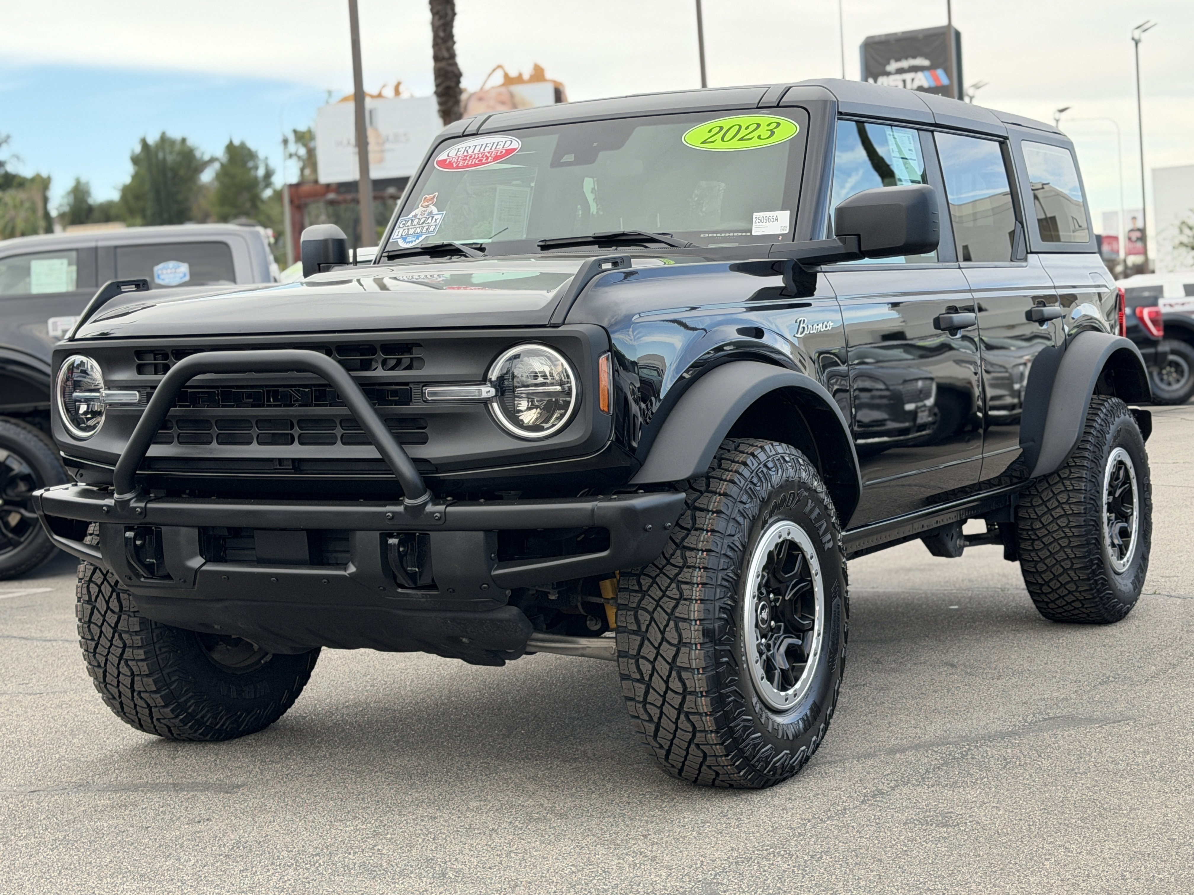 Certified 2023 Ford Bronco 4-Door w/ Sasquatch Package image 3