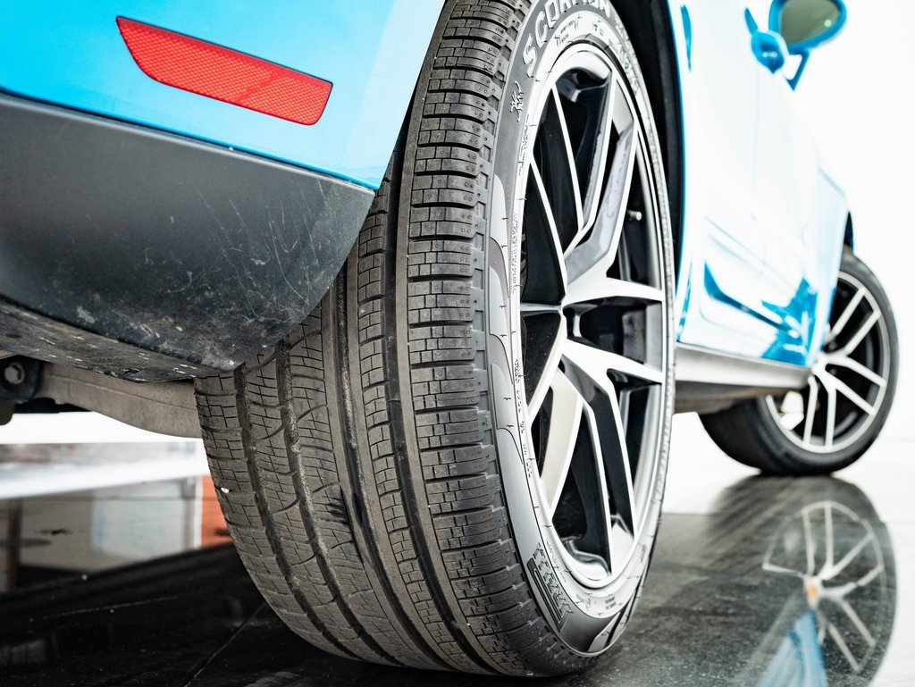 Certified 2023 Porsche Macan image 43