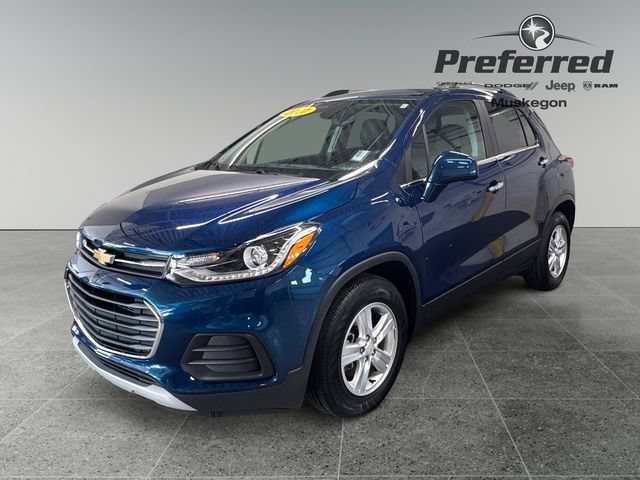 Used 2020 Chevrolet Trax LT w/ LT Convenience Package FWD image 10
