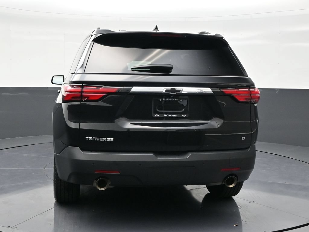 Used 2023 Chevrolet Traverse LT FWD image 4